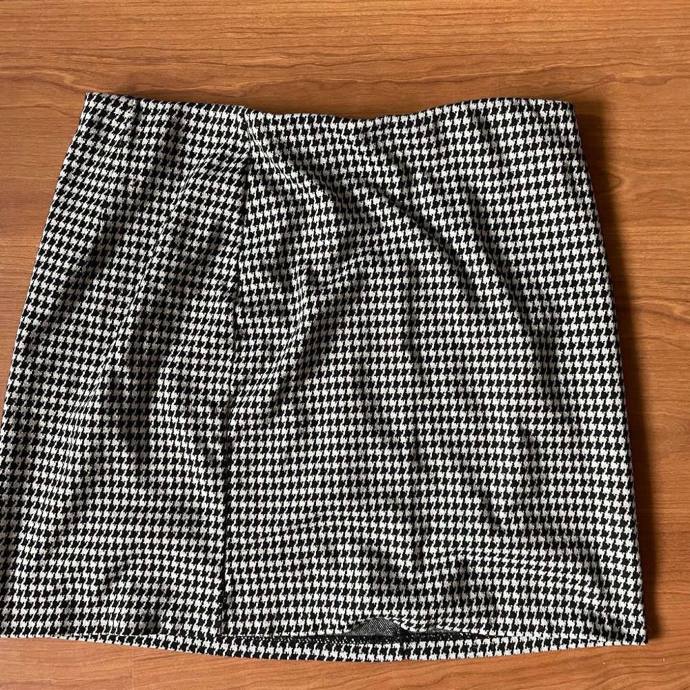 H&M skirt - Picture 2 of 2